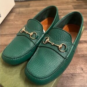 Gucci Emerald Green Leather Loafers with Gold Detail